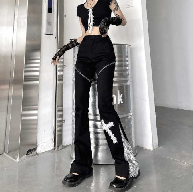 How To Dress Like Y2K Fashion | Early 2000s Aesthetic