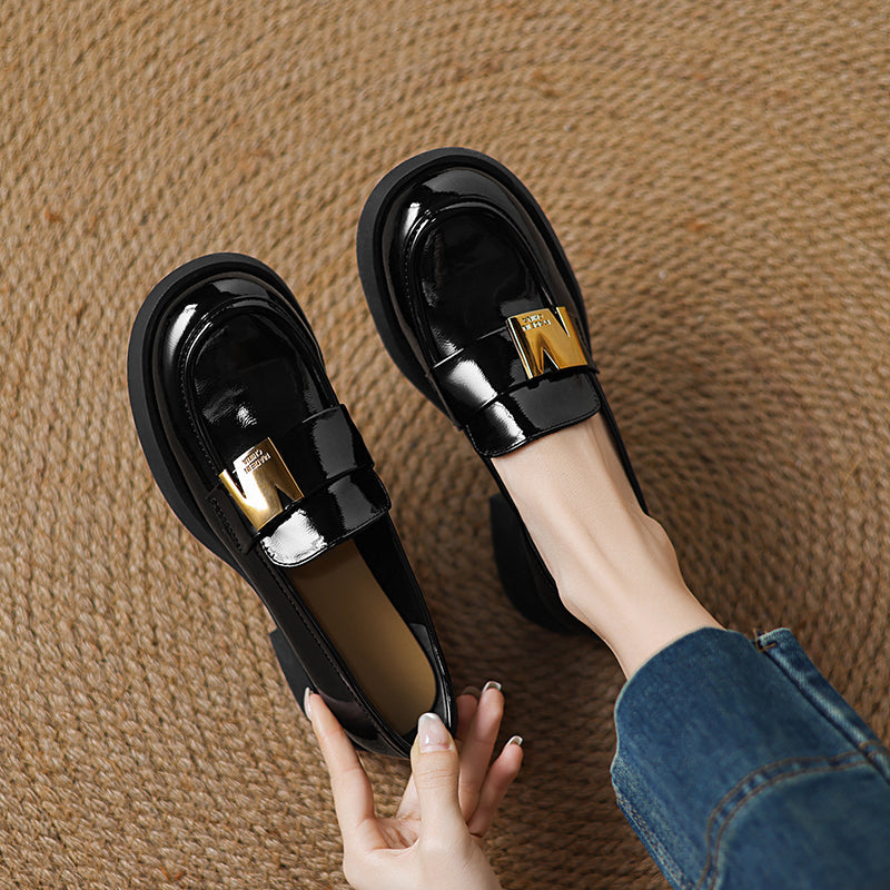 Women's Leather Classic Metal Decoration Block Heel Mid Heel Loafers