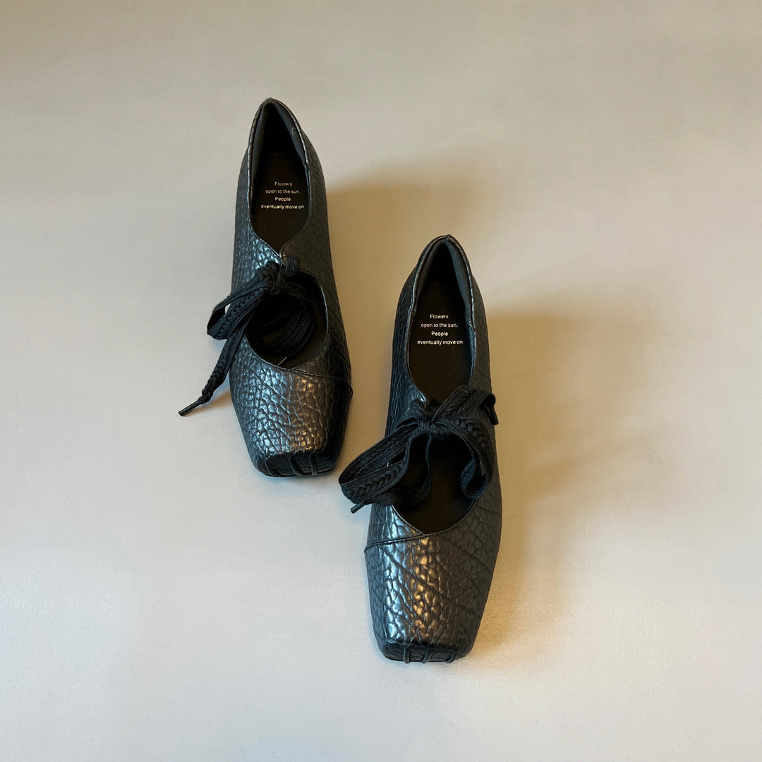 Women's Lychee Pattern Leather Ballet Flats - Square Toe Ribbon Lace-Up Mary Jane Pumps