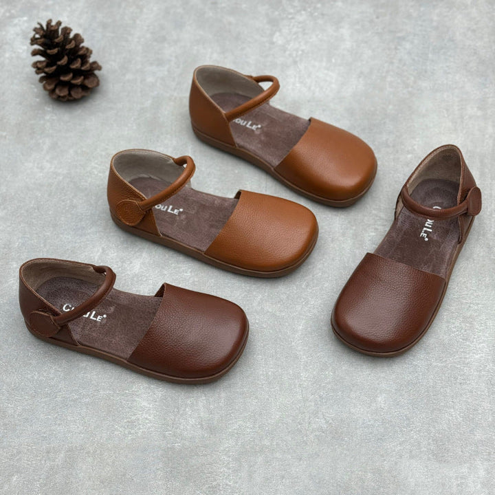 Women’s Retro Leather Closed Toe Sandals – Soft Flat Single Strap Casual Style