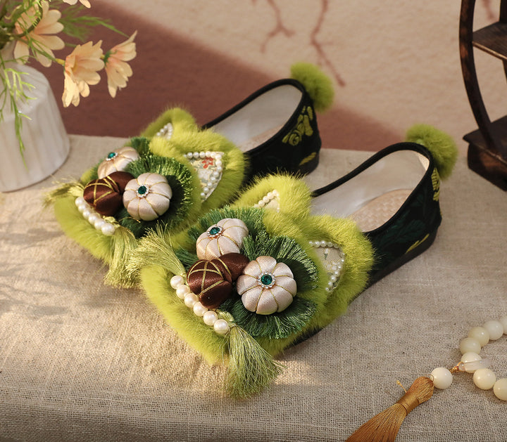 Women's Hanfu Chinese Style Embroidery Shoes - Faux Fur Trim Luxury Floral Tassel Flat Ballet Loafers