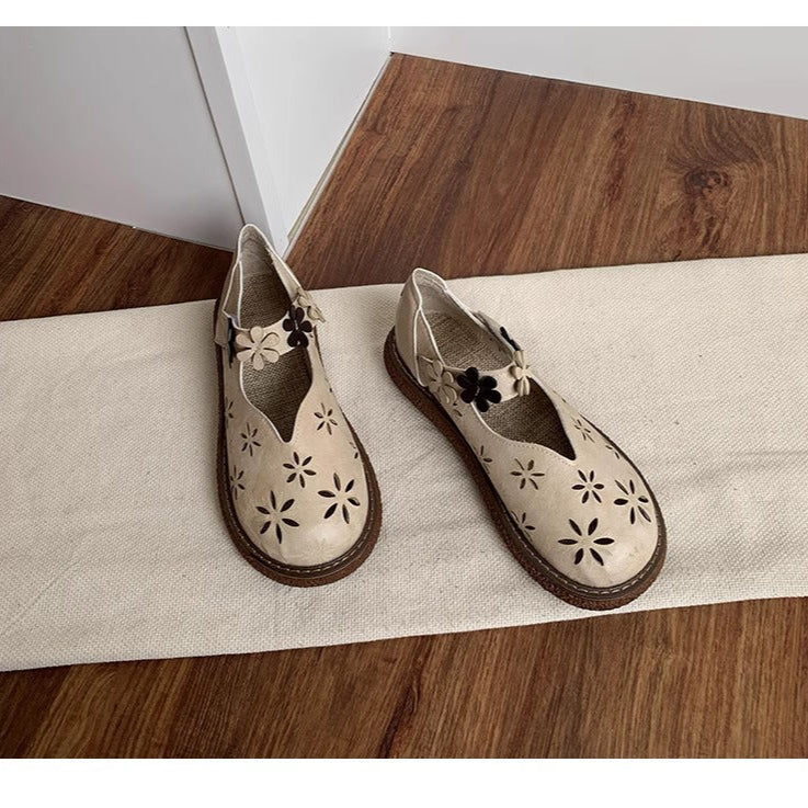 Women's Summer Breathable Flower Hollow Out Flat Literary Style Sandals