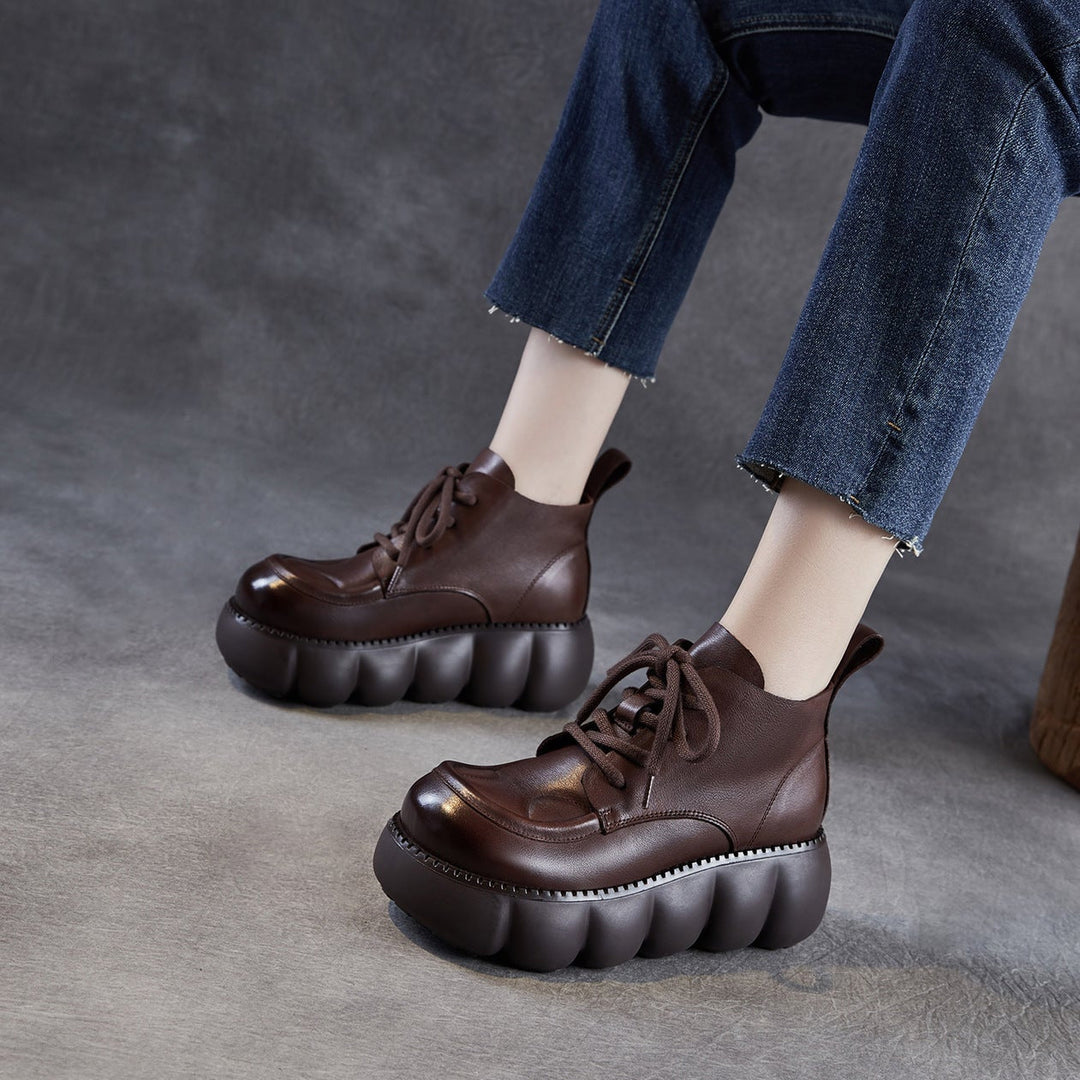 Women’s Retro Round Toe Leather Lace-Up Ankle Boots – Chunky Platform