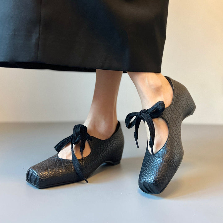 Women's Lychee Pattern Leather Ballet Flats - Square Toe Ribbon Lace-Up Mary Jane Pumps