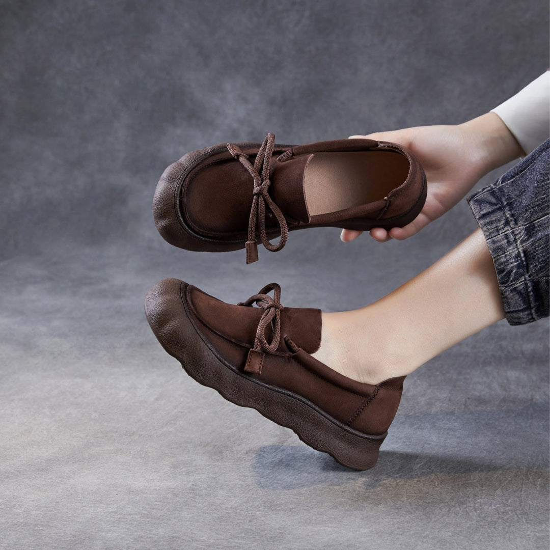 Comfortable Women's Soft Leather Round-Toe Lace-Up Walking Shoes