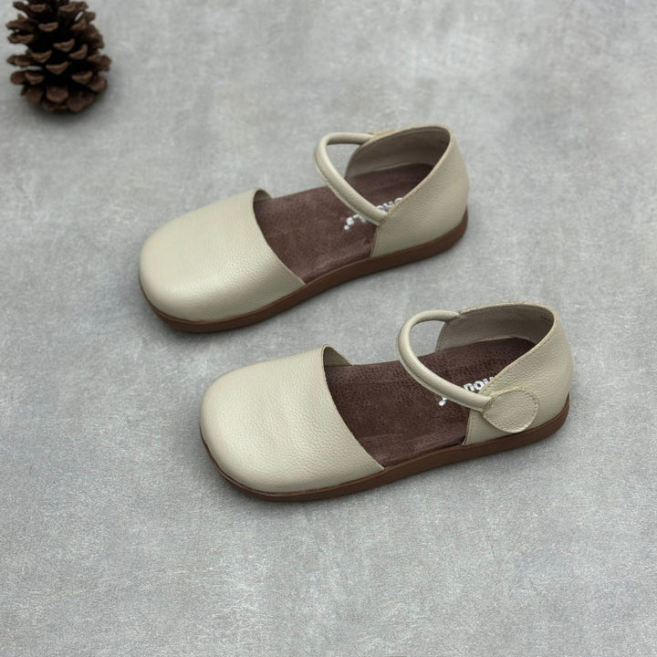 Women’s Retro Leather Closed Toe Sandals – Soft Flat Single Strap Casual Style