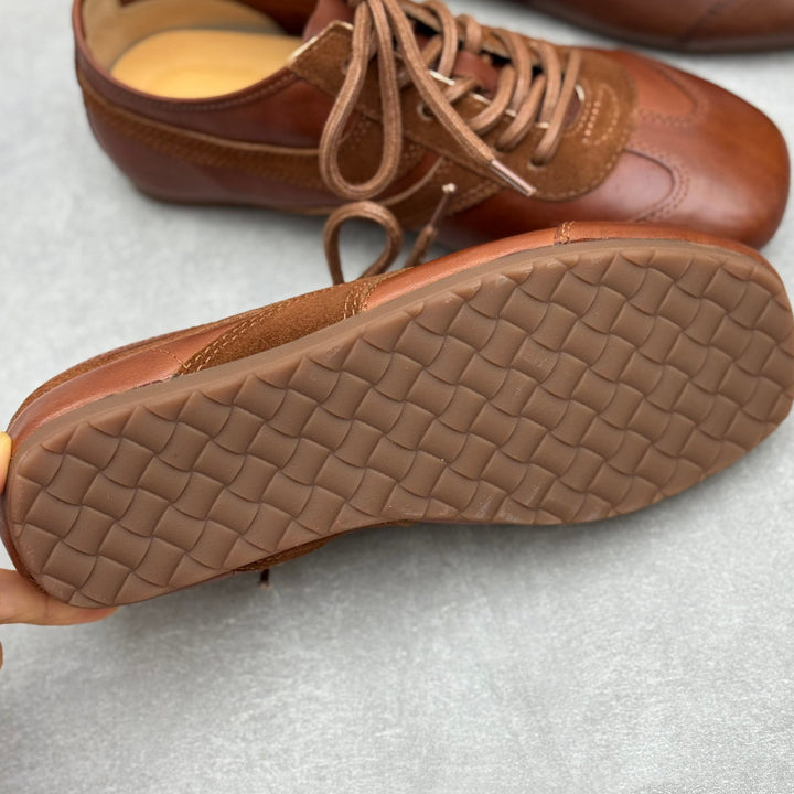 Women's Retro Washed Leather Sneakers Vintage Lace-up German Trainer Flats