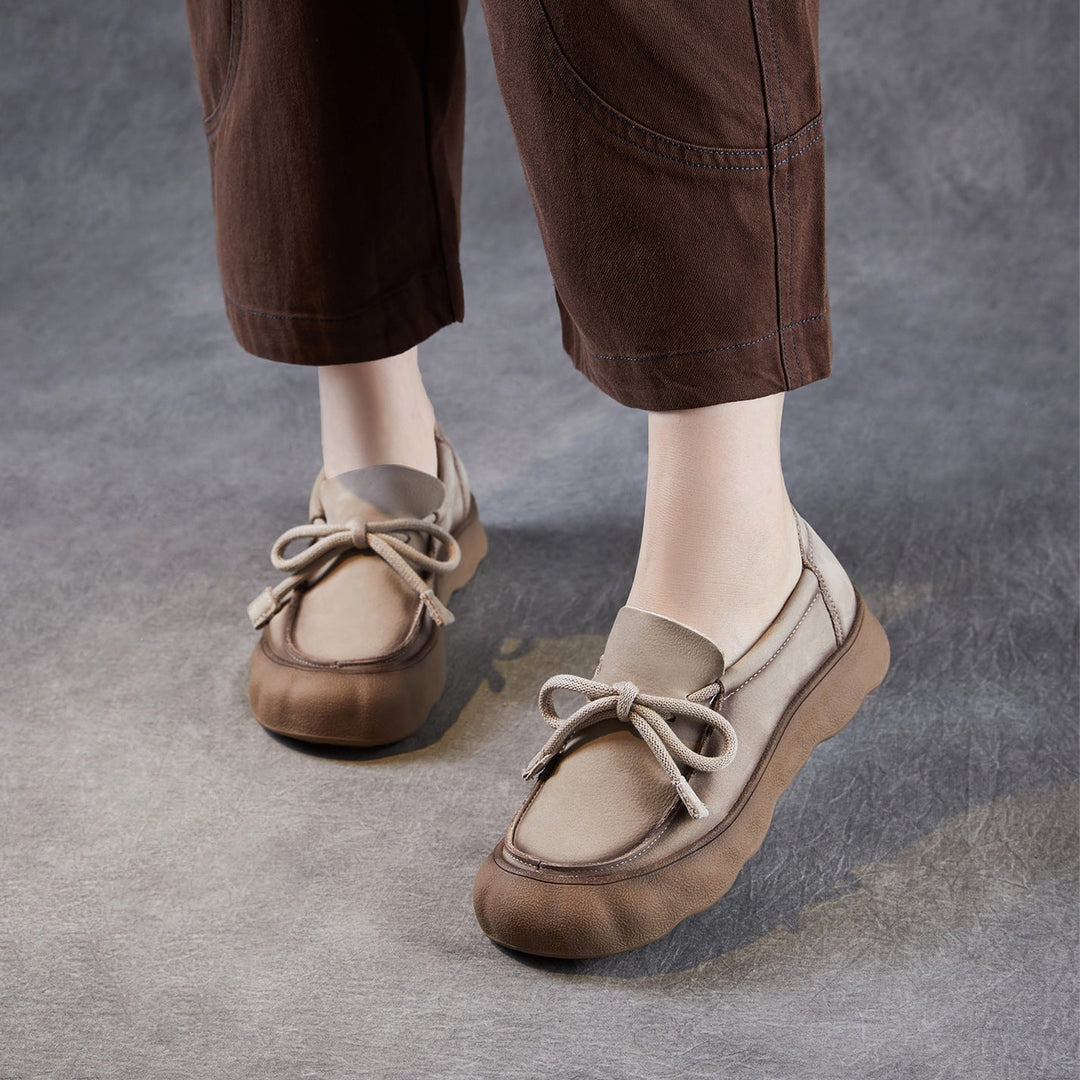 Comfortable Women's Soft Leather Round-Toe Lace-Up Walking Shoes