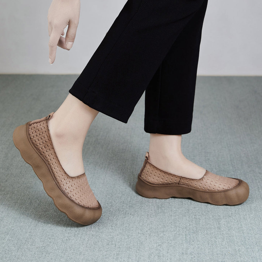Women's Soft Leather Slip-on Flat Casual Shoes