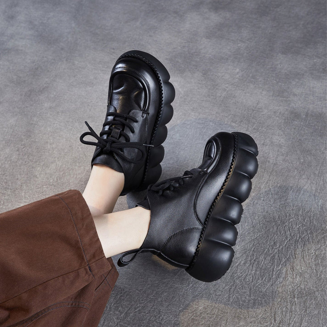 Women’s Retro Round Toe Leather Lace-Up Ankle Boots – Chunky Platform