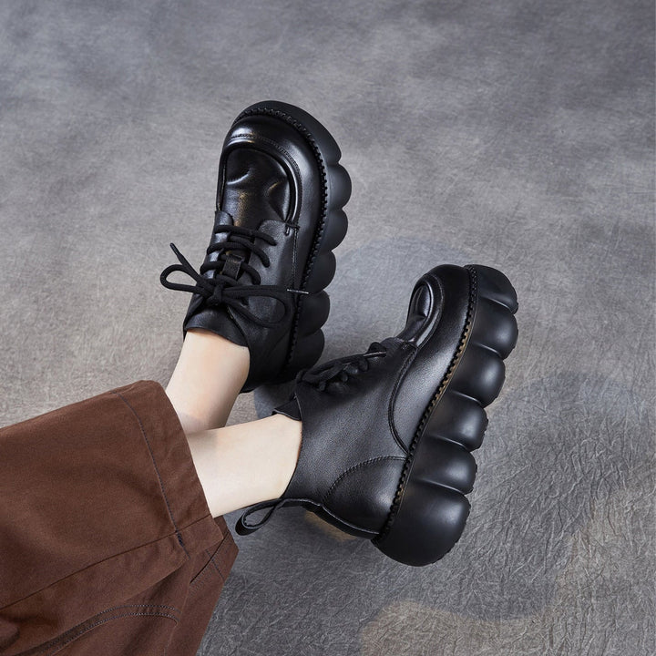 Women’s Retro Round Toe Leather Lace-Up Ankle Boots – Chunky Platform