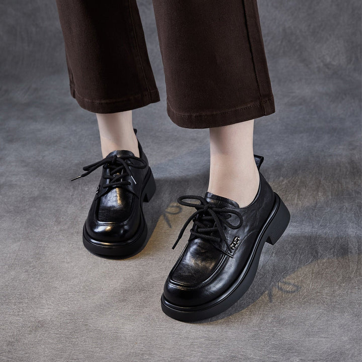 Women’s Leather Round Toe Lace-Up Loafers – Textured Luxury Style