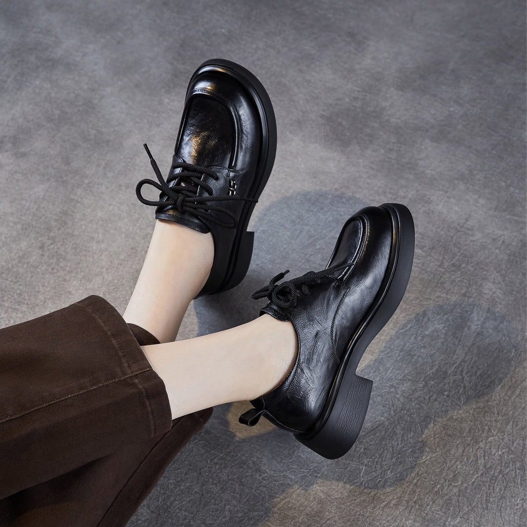 Women’s Leather Round Toe Lace-Up Loafers – Textured Luxury Style