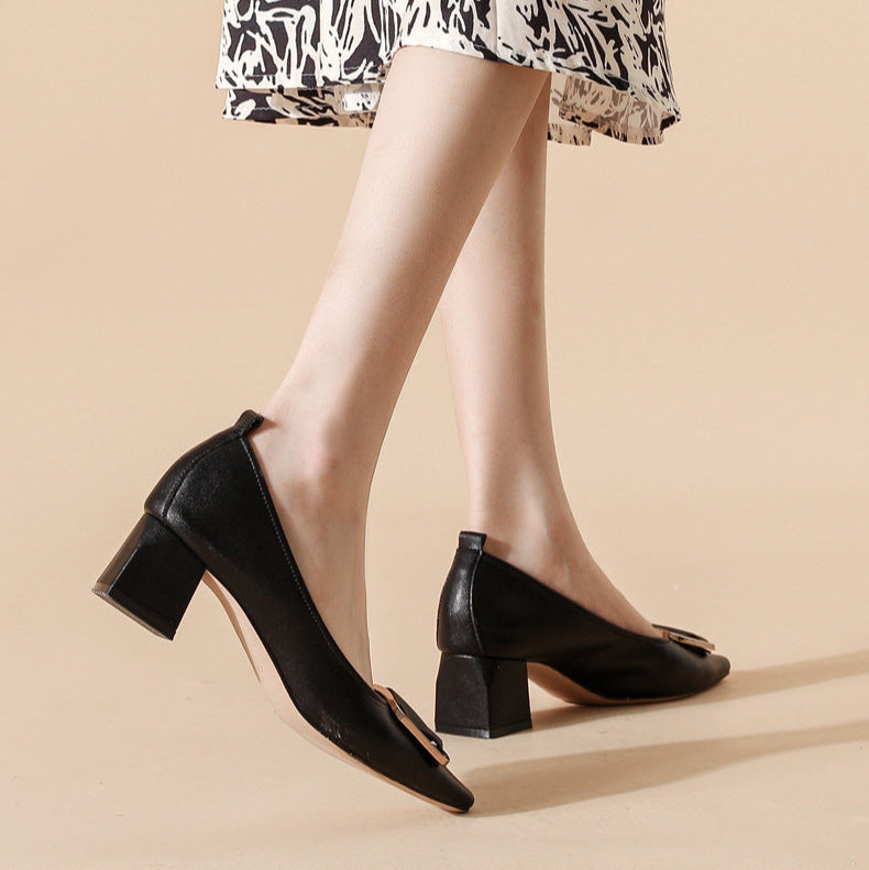 Women's Leather Pointed Toe Mid Heel Stylish Pump