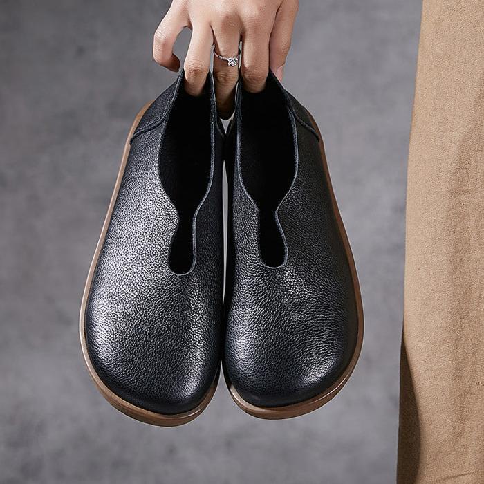 Womens Round Toe Soft Leather Slip-On Loafers