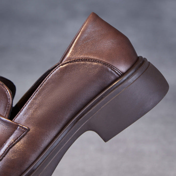 British Luxury Leather Loafers for Women - Signature Chain Detail & Slip-On