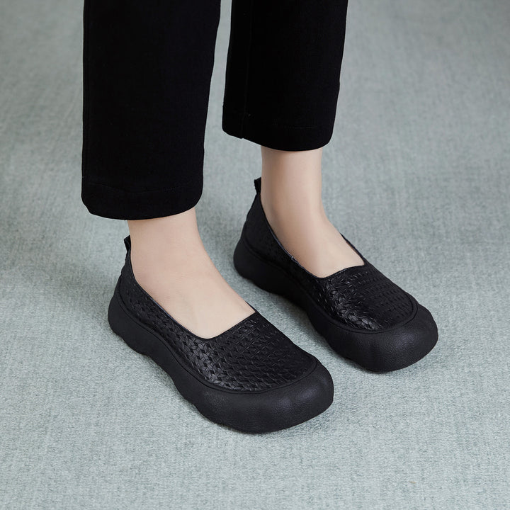 Women's Soft Leather Slip-on Flat Casual Shoes