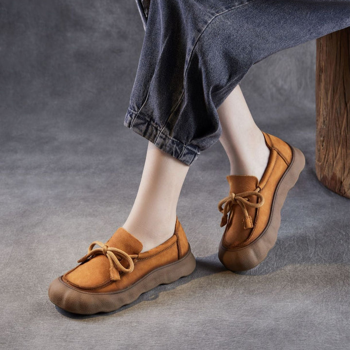 Comfortable Women's Soft Leather Round-Toe Lace-Up Walking Shoes