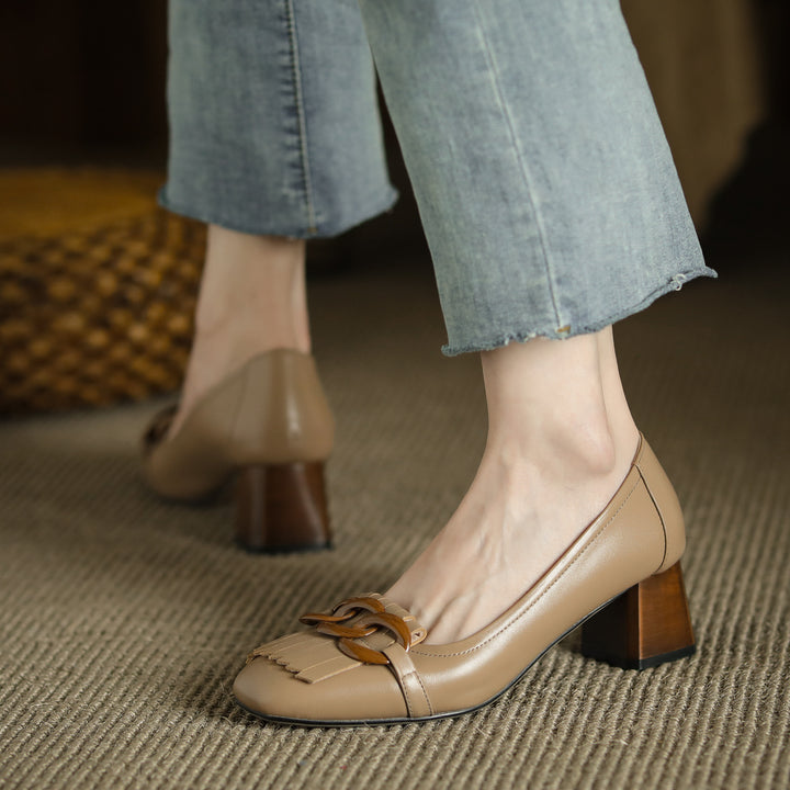 Elegant Women's Leather Pumps – Mid Block Heel with Tassel Chain Detail