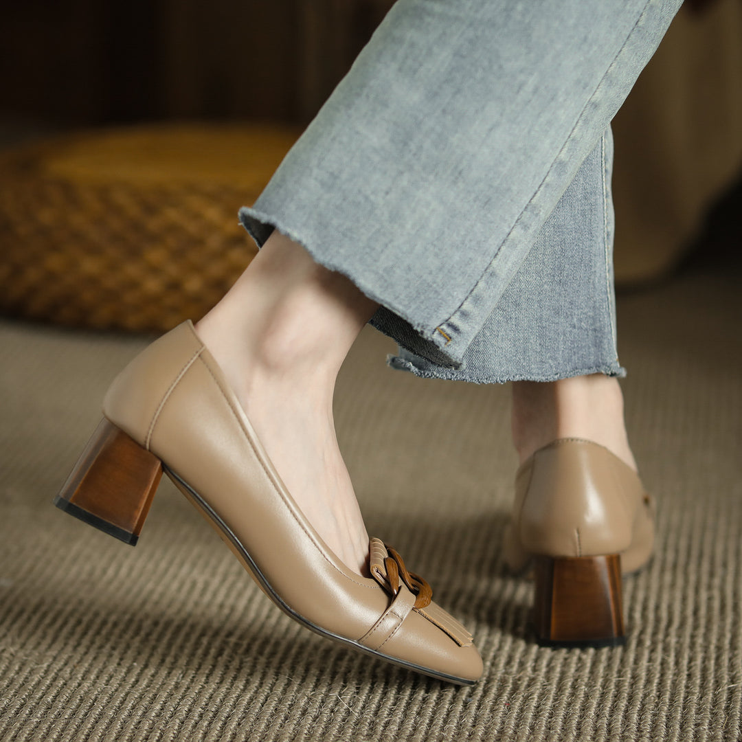 Elegant Women's Leather Pumps – Mid Block Heel with Tassel Chain Detail