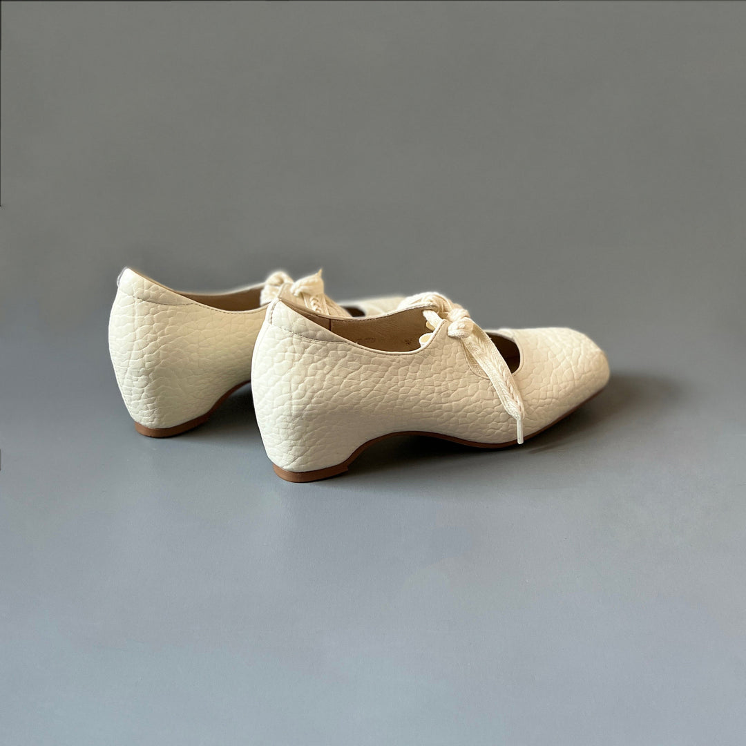 Women's Lychee Pattern Leather Ballet Flats - Square Toe Ribbon Lace-Up Mary Jane Pumps