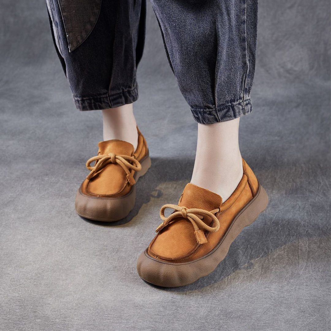 Comfortable Women's Soft Leather Round-Toe Lace-Up Walking Shoes