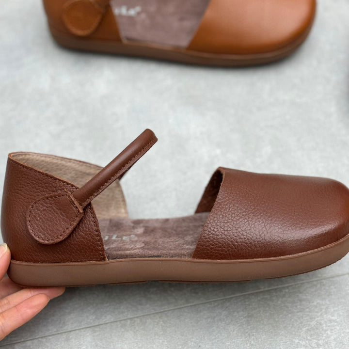 Women’s Retro Leather Closed Toe Sandals – Soft Flat Single Strap Casual Style