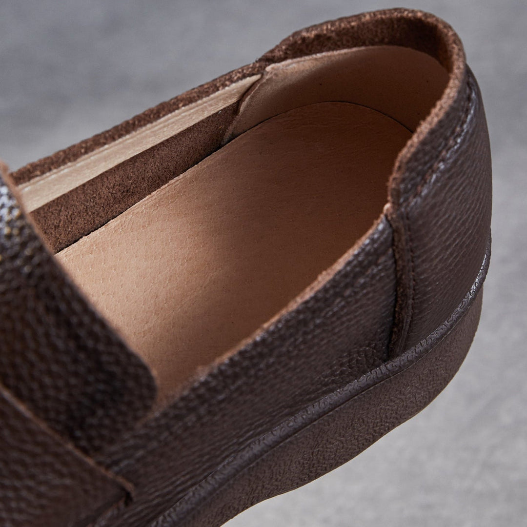 Women’s Retro Slip-On Flat Shoes – Soft Sole Comfortable Casual Style