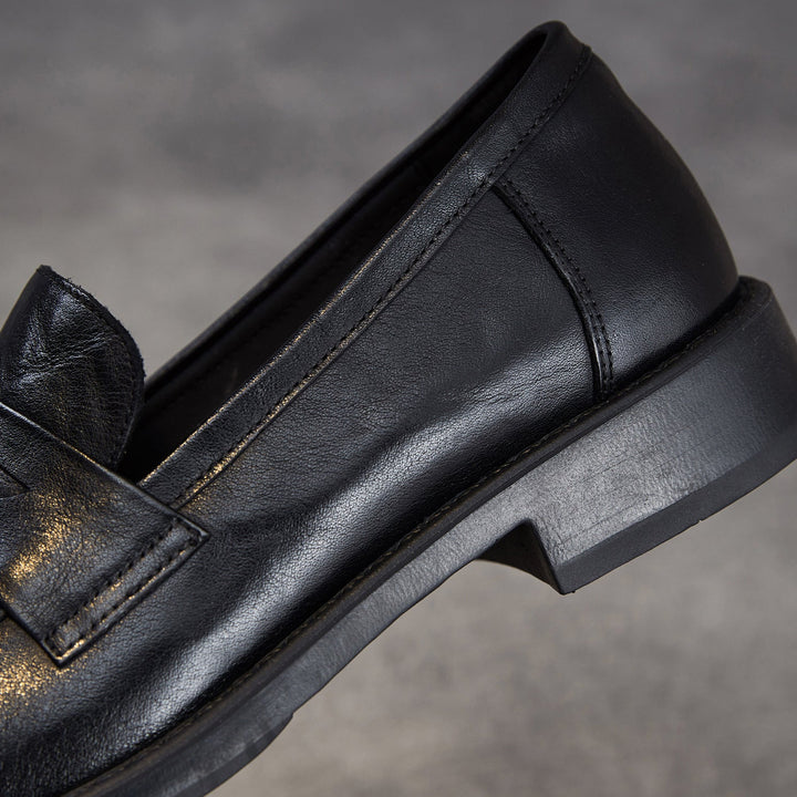 Women's Genuine Leather Penny Loafers Vintage Slip-on Round Toe Low Heel Shoes