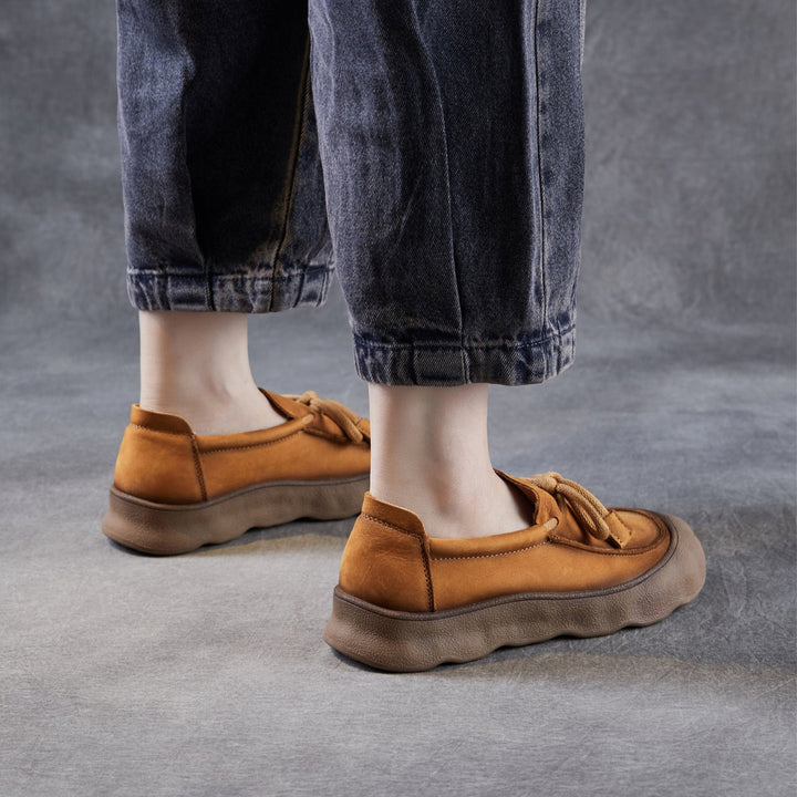 Comfortable Women's Soft Leather Round-Toe Lace-Up Walking Shoes