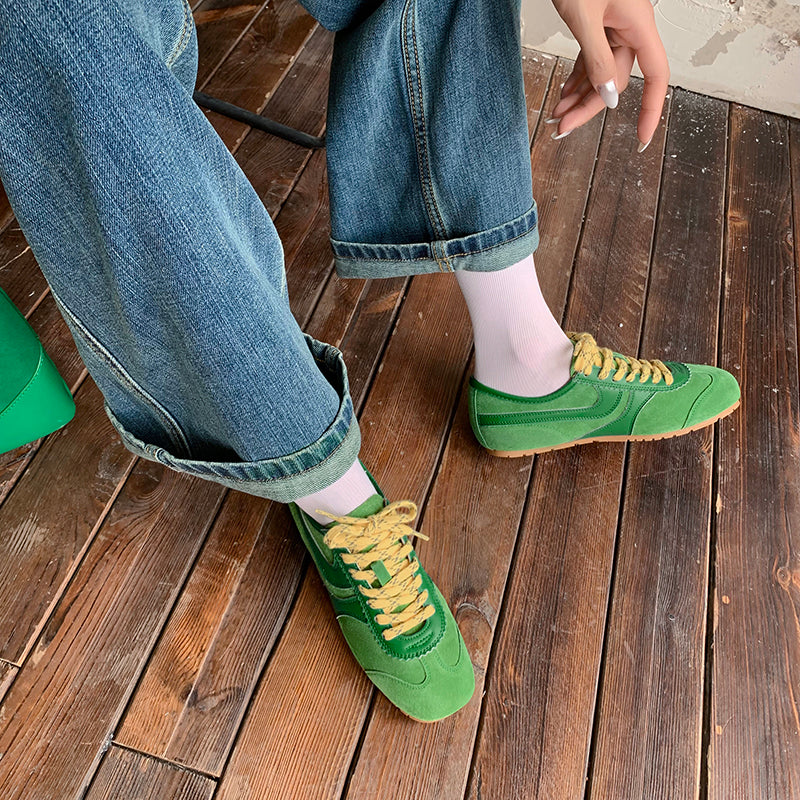 Women’s Casual Lace-Up Sneakers – Stylish Daily Walking Shoes