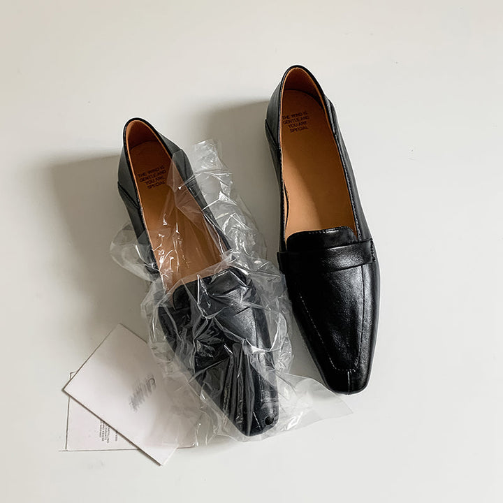 Women Genuine Leather Pointed Toe Retro Slip On Flat Comfortable Loafers