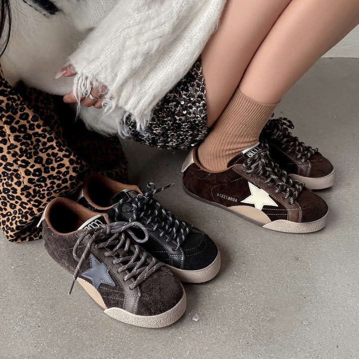 Flat Star Design Sneakers Retro – Women’s Cow Suede Lace-Up Shoes