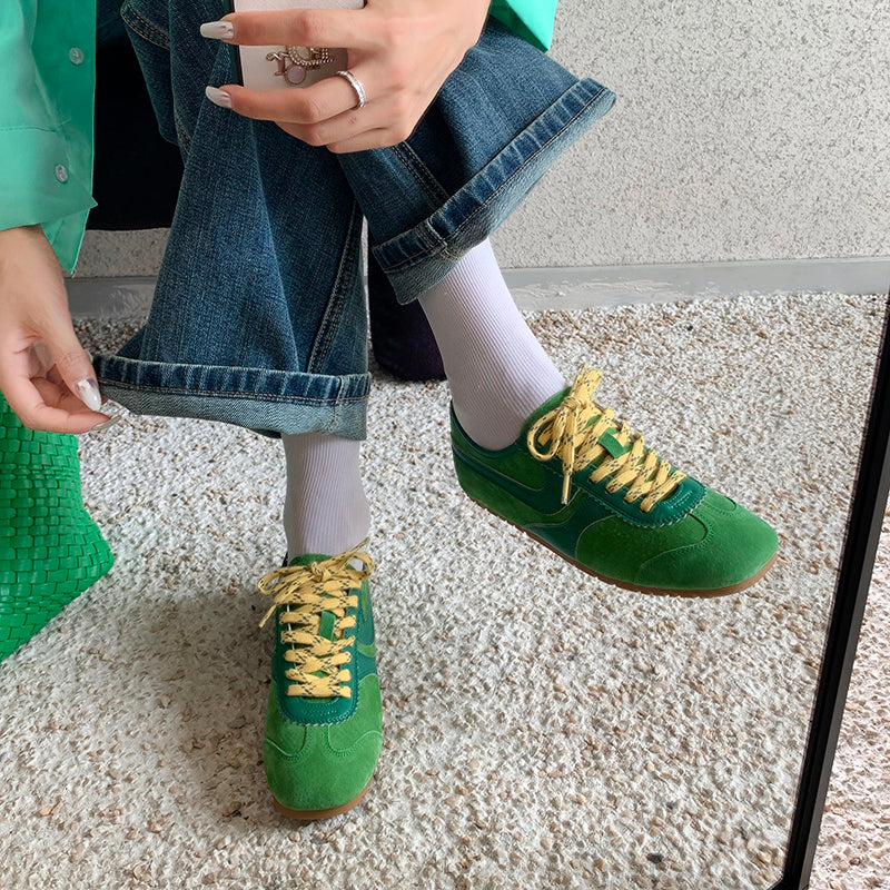 Women’s Casual Lace-Up Sneakers – Stylish Daily Walking Shoes