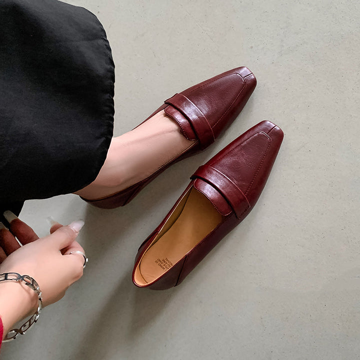 Women Genuine Leather Pointed Toe Retro Slip On Flat Comfortable Loafers