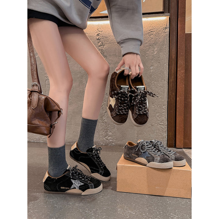 Flat Star Design Sneakers Retro – Women’s Cow Suede Lace-Up Shoes