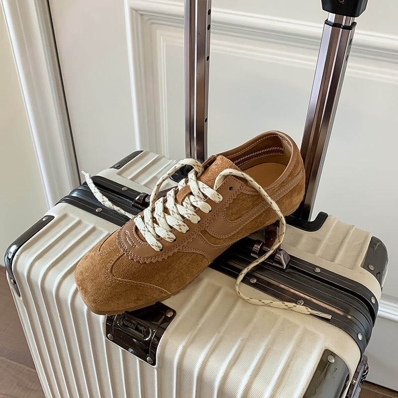 Women’s Casual Lace-Up Sneakers – Stylish Daily Walking Shoes