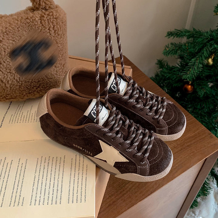Flat Star Design Sneakers Retro – Women’s Cow Suede Lace-Up Shoes