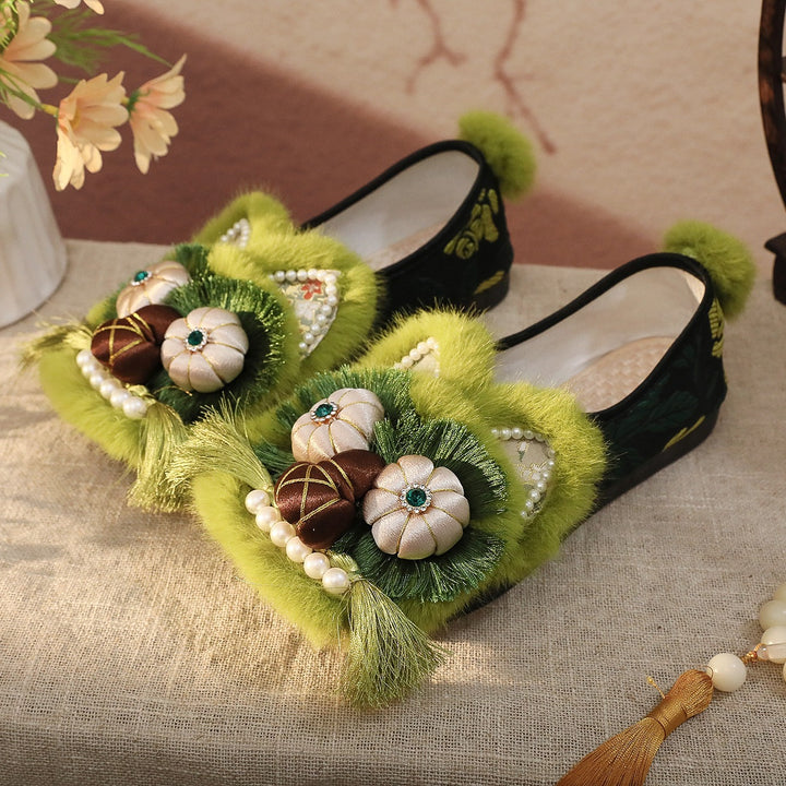 Women's Hanfu Chinese Style Embroidery Shoes - Faux Fur Trim Luxury Floral Tassel Flat Ballet Loafers
