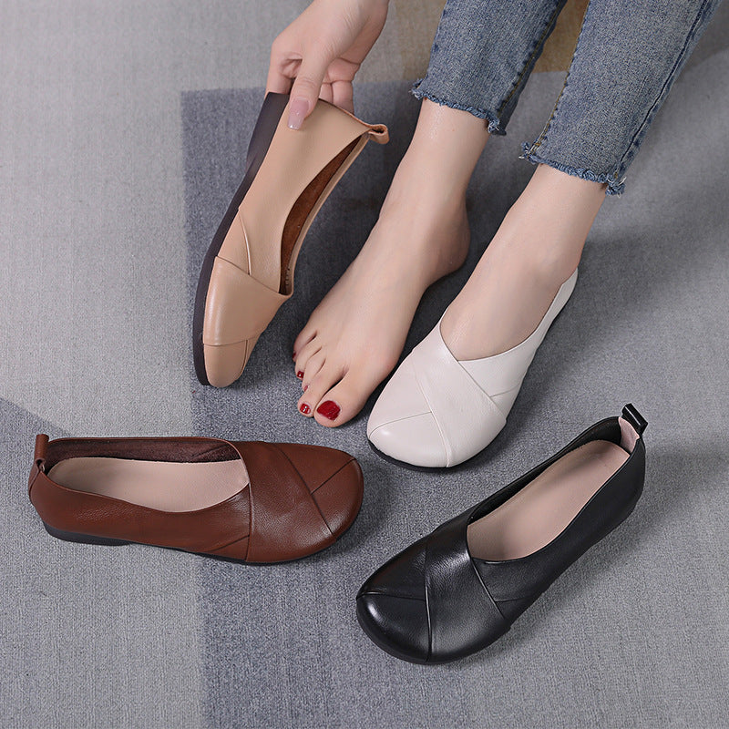 Women's Minimalist Leather Slip-On Shoes - Breathable Microfiber Lined Walking Flats