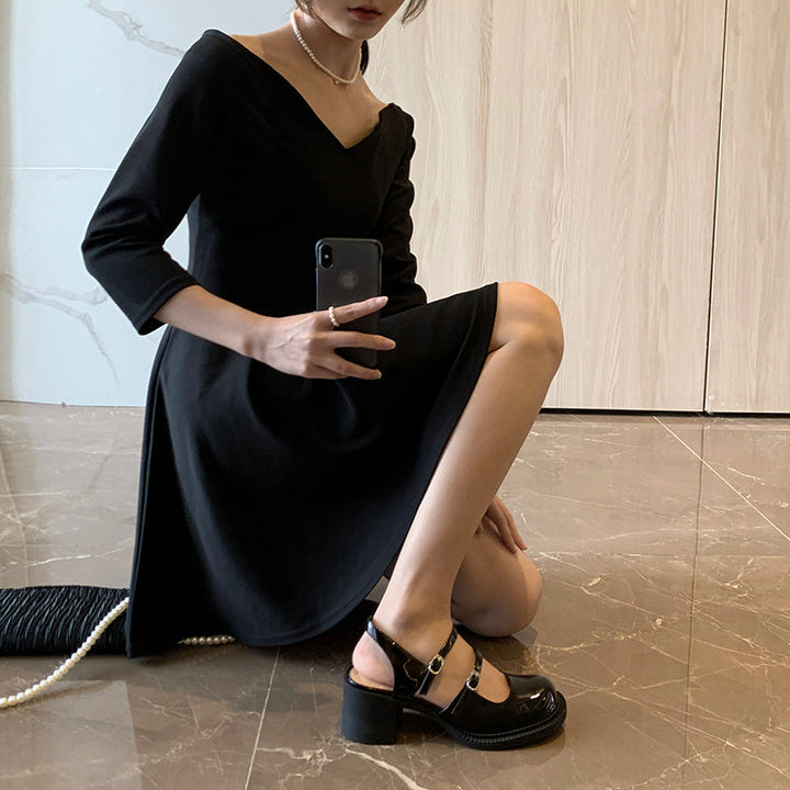 Women's Stylish Double Strap Closed Toe Sandals Mid Heel Block Pumps