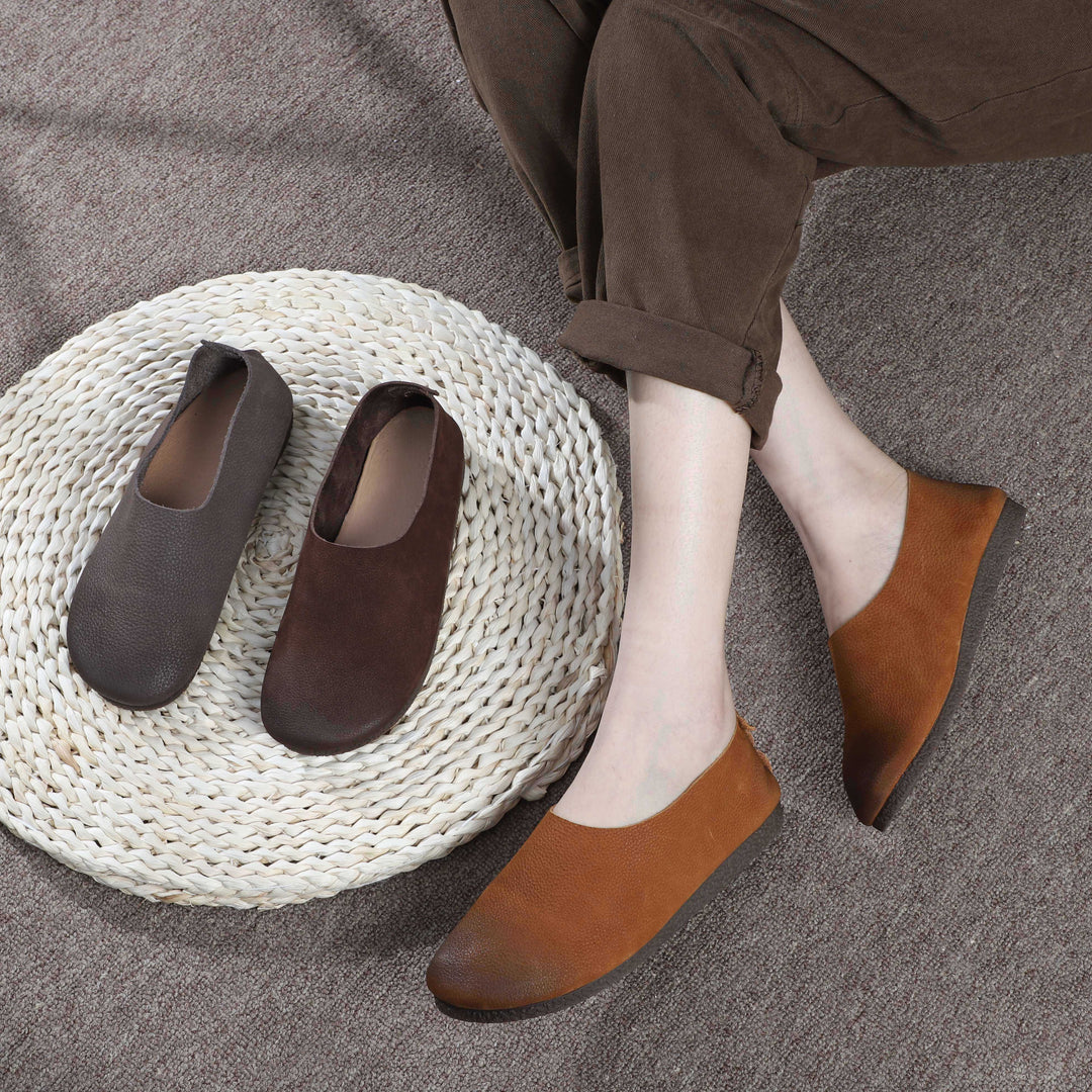 Women's Minimalist Soft Leather Slip-On Flats – Retro Style Comfort Shoes