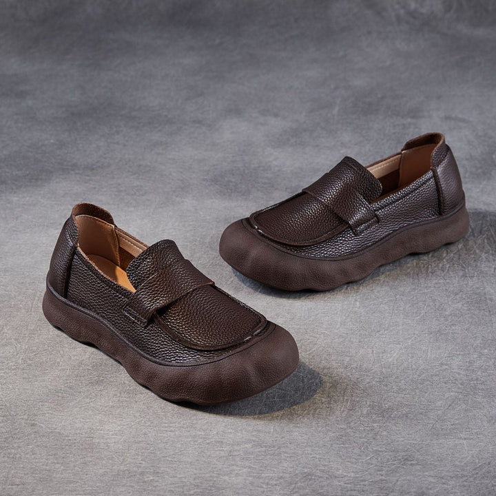 Women’s Retro Slip-On Flat Shoes – Soft Sole Comfortable Casual Style