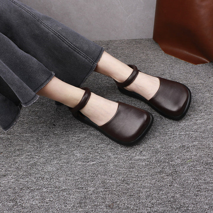 Women’s Leather Velcro Casual Shoes – Retro Closed Toe Flat Shoes