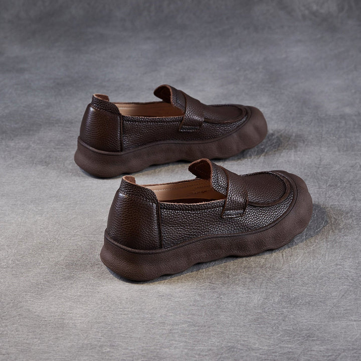 Women’s Retro Slip-On Flat Shoes – Soft Sole Comfortable Casual Style