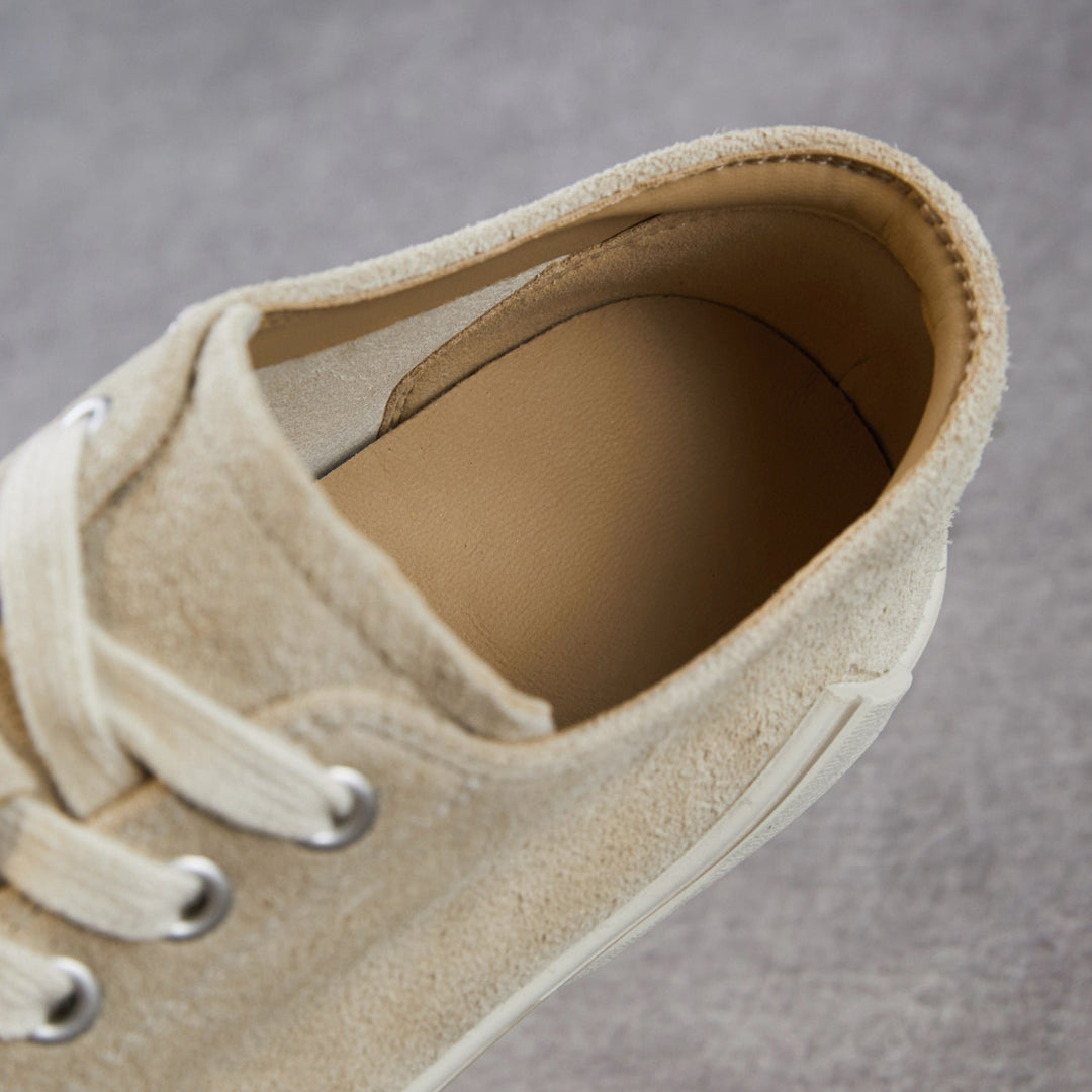 Women‘s Retro Suede Sneakers Vintage Round Toe Low Top Lace-up Flat Walking Shoes
