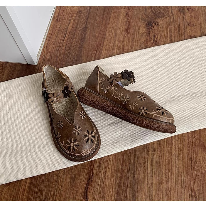 Women's Summer Breathable Flower Hollow Out Flat Literary Style Sandals
