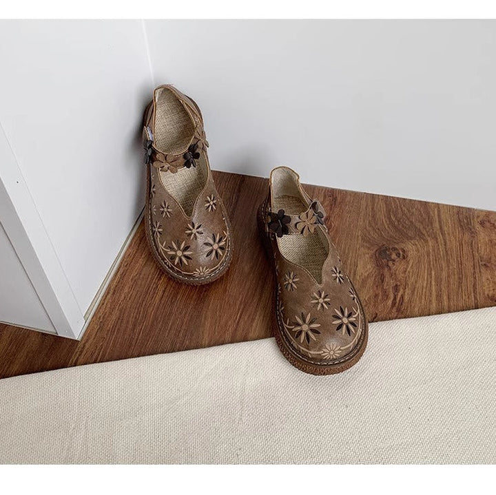 Women's Summer Breathable Flower Hollow Out Flat Literary Style Sandals