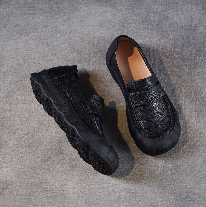 Women’s Retro Slip-On Flat Shoes – Soft Sole Comfortable Casual Style