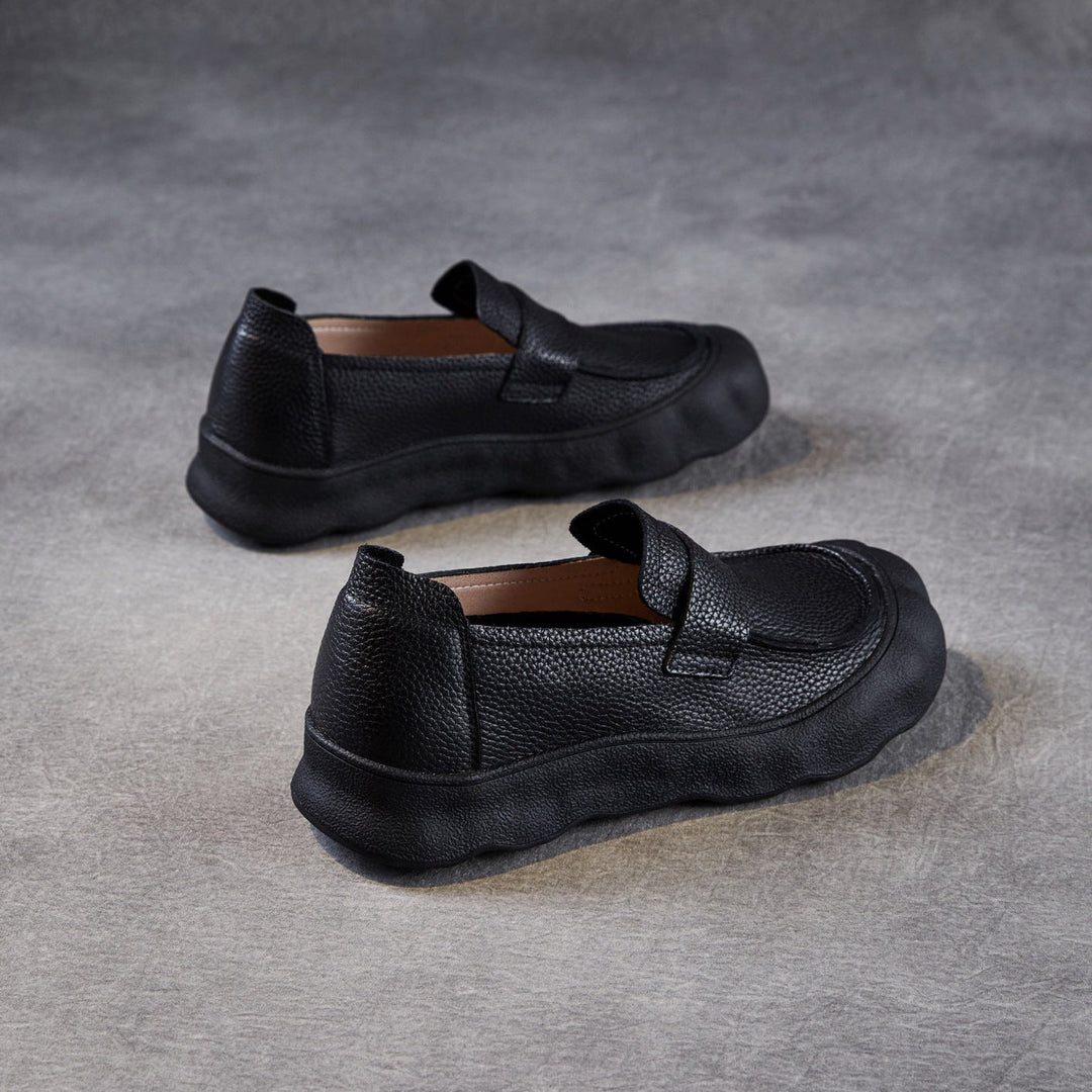 Women’s Retro Slip-On Flat Shoes – Soft Sole Comfortable Casual Style